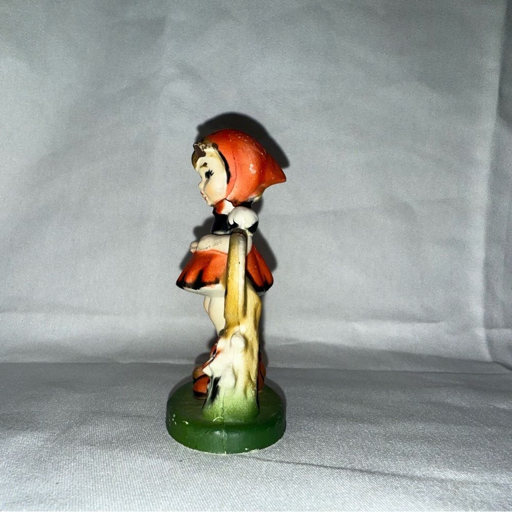 Sweet Vintage Kurt S Adler German Girl Bus Stop Figurine Classic Hummel Style - Picture 7 of 8